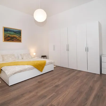 Four Modern Apartment'S At Antique Villa, Castropola 8, Pula, City Center Exterior photo