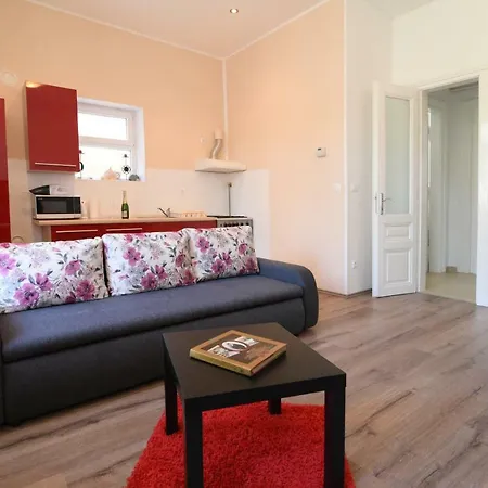 Four Modern Apartment'S At Antique Villa, Castropola 8, Pula, City Center Exterior photo