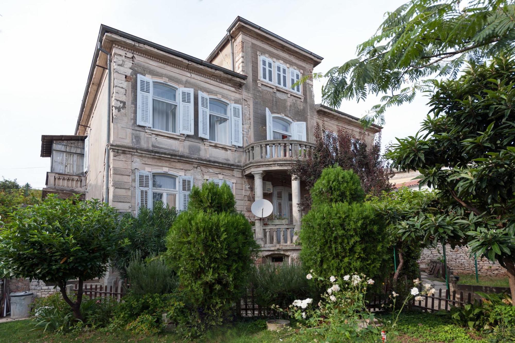 Four Modern Apartment's At Antique Villa, Castropola 8, Pula, Center Apartman *