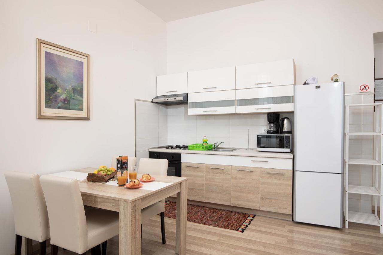 Four Modern Apartment's At Antique Villa, Castropola 8, Pula, Center Apartman